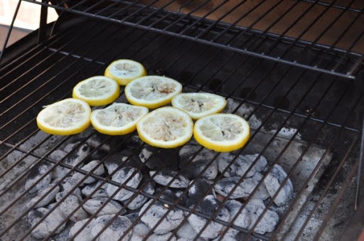 Cooking fish on lemons - Image 3