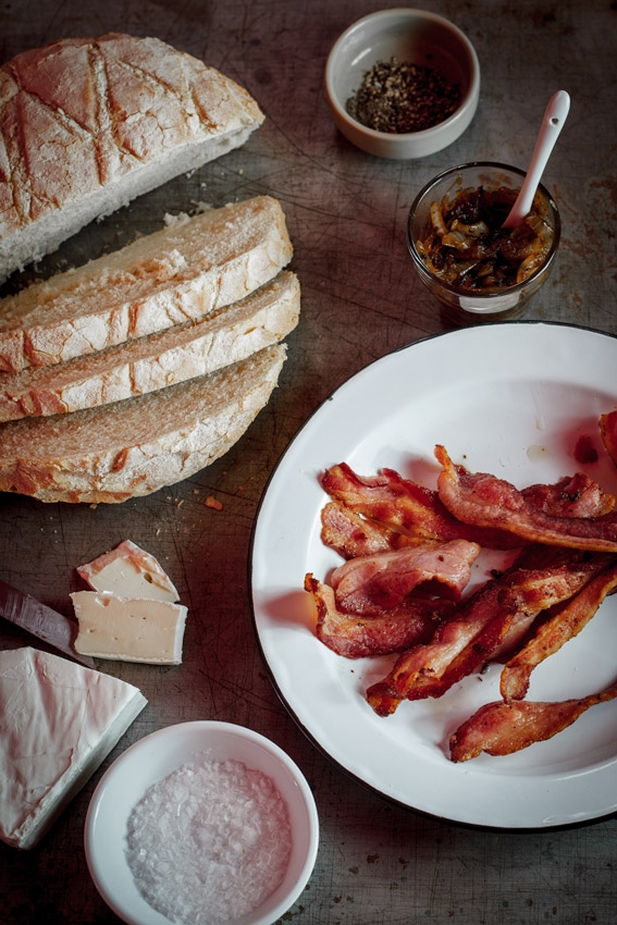 Crispy Bacon & Brie Grilled Cheese Sandwich With Caramelised Onions - Image 2