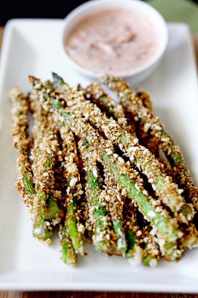 Crunchy Bakes Asparagus Fries with Lemon Herb Sriracha Dip - Image 2