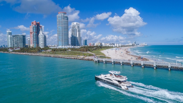 Exploring Miami's Waterways in Style: Luxury Yacht Rentals