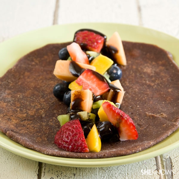 Fruit tacos with chocolate tortillas - Image 3