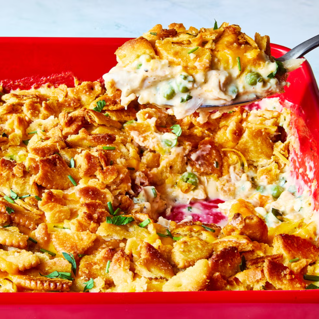 Have Leftover Turkey? Turn It Into a Ritz Cracker Casserole - Image 2