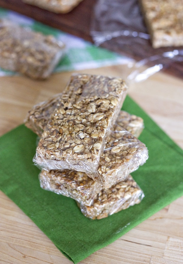 Healthy Banana Bread Granola Bars - Image 3