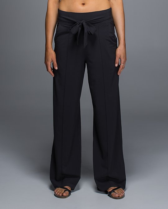 noir pants lululemon