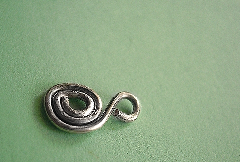 Twisted wire spiral