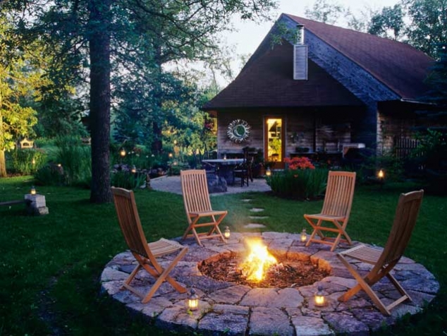 Stone fire pit