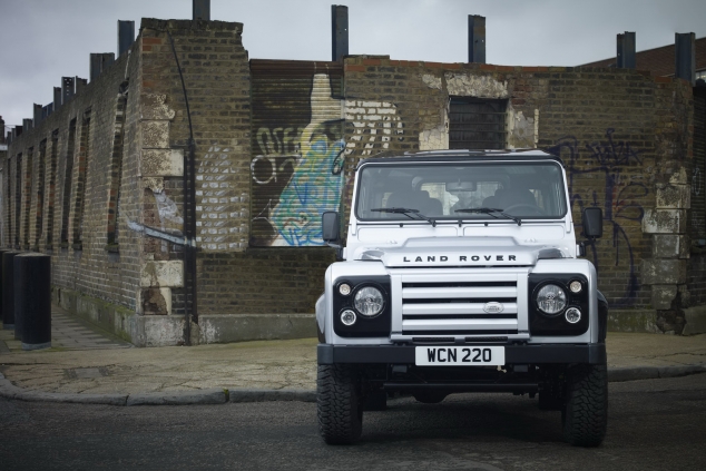 Land Rover Defender X-Tech Edition - Image 3