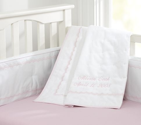 Scallop Pique Nursery Bedding