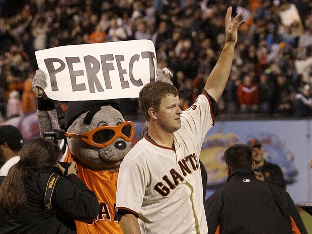Matt Cain pitches a perfect game for the San Francisco Giants against the Astros