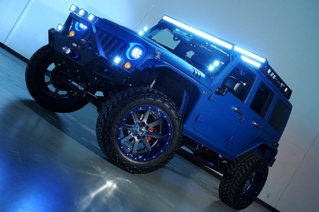 Modified Candy Blue Jeep Wrangler by Starwood Customs - Image 2