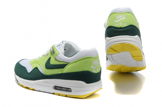 womens army green air max