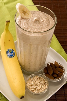 Quick Chiquita Banana Oatmeal Smoothie Recipe - Image 2