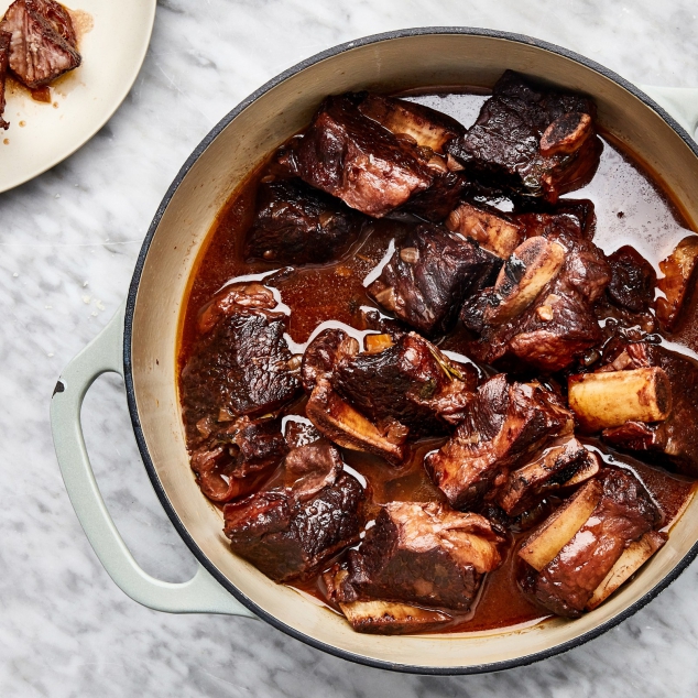 Red Wine-Braised Short Ribs