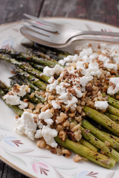 Roasted Balsamic Asparagus with Goat Cheese and Toasted Walnuts