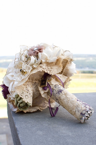 Vintage-Inspired Bouquet - Image 2