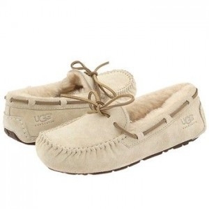 ladies ugg moccasins