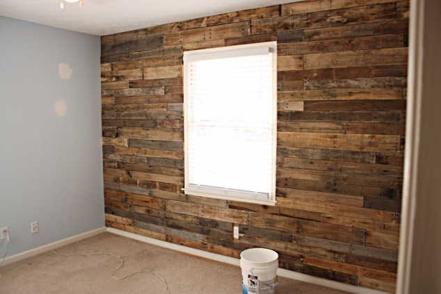 Wood accent wall - Image 2