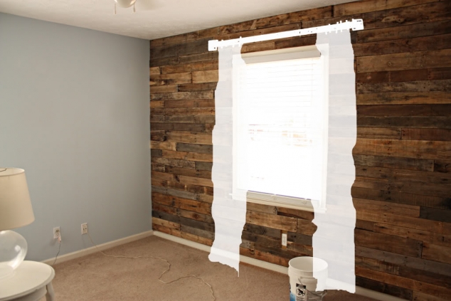 Wood accent wall - Image 3